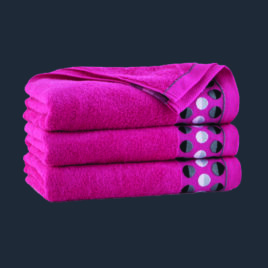 Ręczniki firmowe z haftowanym logo/napisem.